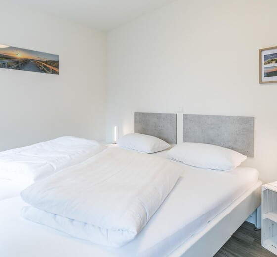 Schlafzimmer 2 mit Doppelbett-Strandtraum - Ferienhaus / Ferienwohnung Büsum -  15