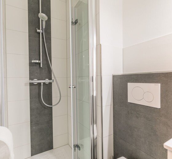 Badezimmer mit Dusche-Nordseekante, Whg. 405 - Ferienhaus / Ferienwohnung Büsum -  11