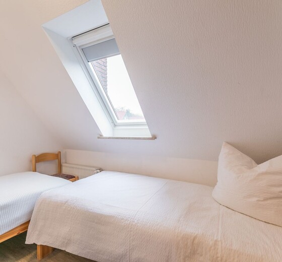 Kinderzimmer mit 2 Betten-Am Altenhof Whg. 4 - Ferienhaus / Ferienwohnung Büsum -  12
