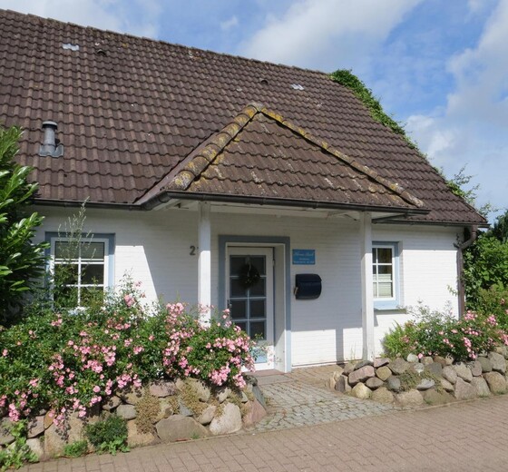 Fassade / Eingang-Kleines Reich - Ferienhaus / Ferienwohnung Büsum -  26