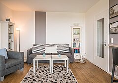 Wohnzimmer mit Sofa-Haus Rainer, Whg. 44- Ferienhaus / Ferienwohnung Büsum - 4