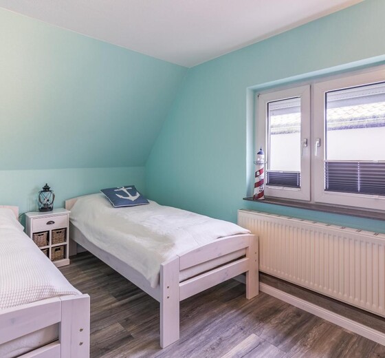 Schlafzimmer 3 / OG / Einzelbetten-Ferienhaus Nino - Ferienhaus / Ferienwohnung Büsum -  28
