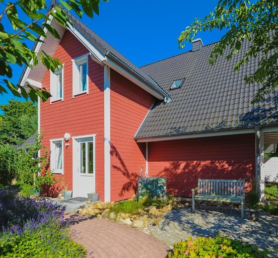 Außenansicht des Hauses-Das Schwedenhaus, Whg. Karlsson - Ferienhaus / Ferienwohnung Büsum -  17