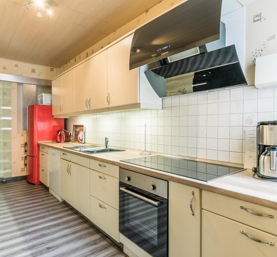 Blick auf Küchenzeile-Haus Blomberg - Ferienhaus / Ferienwohnung Büsum -  13