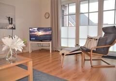 Wohnzimmer mit TV-Westerwarft, App. 6 - Ferienhaus / Ferienwohnung Büsum - 3