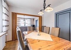 Wohnzimmer mit Esstisch-Haus Blomberg - Ferienhaus / Ferienwohnung Büsum - 5