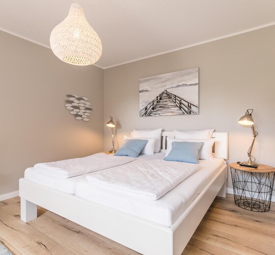 Doppelbett Schlafzimmer-RITA - Ferienhaus / Ferienwohnung Büsum -  10