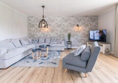 Wohnzimmer mit Sofa-RITA - Ferienhaus / Ferienwohnung Büsum - 3