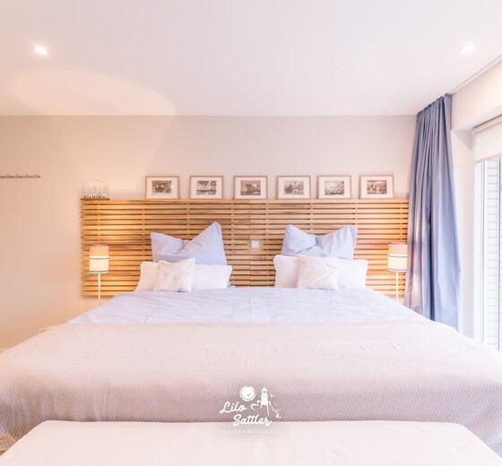 Schlafzimmer 1 mit Doppelbett-Werven50 - Ferienhaus / Ferienwohnung Warwerort -  16