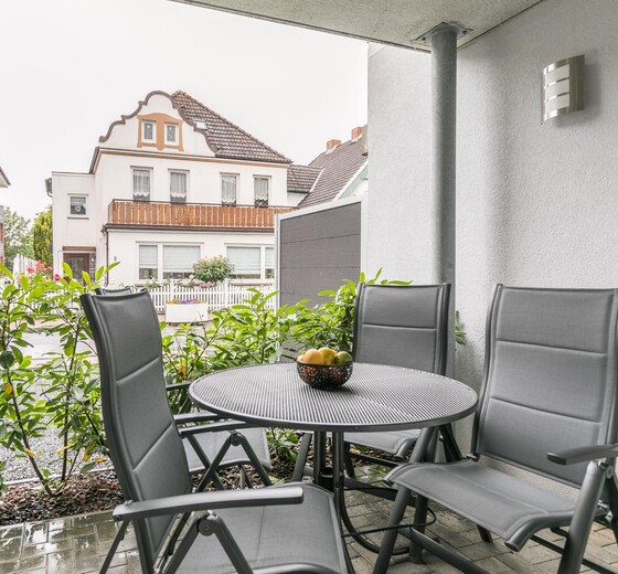 Terrasse mit Sitzgelegenheit-Strandtraum - Ferienhaus / Ferienwohnung Büsum -  18